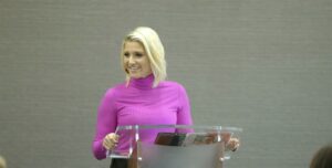 Britney Ruby Presents to Pageant Contestants